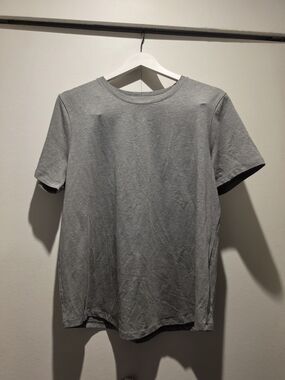 Lululemon Love Crew Neck Tee size 10